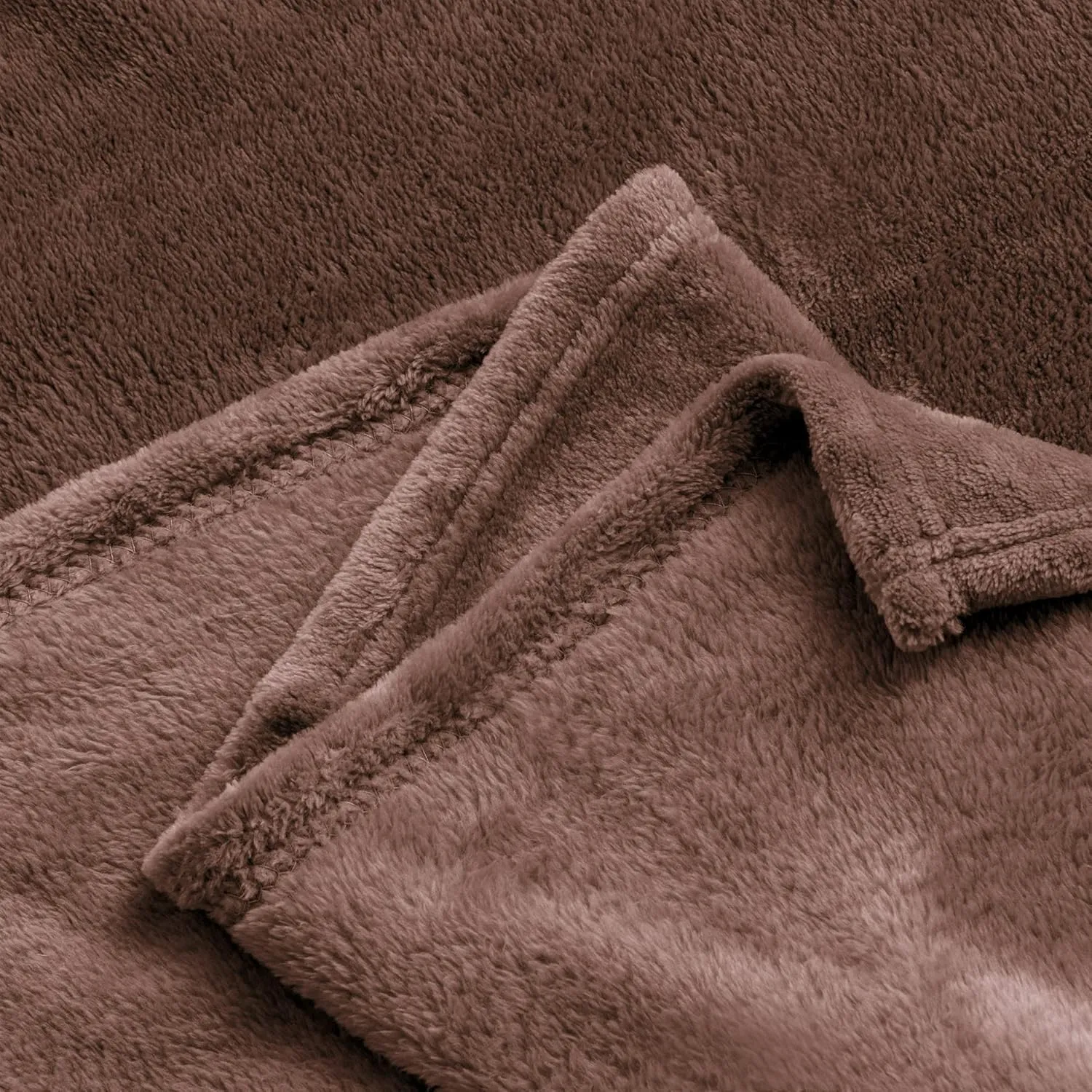 BEDELITE Fleece Blanket Brown Throw Blankets for Couch & Bed, Luxury Plush Cozy Fuzzy Blanket 50" x 60", Super Soft Warm Lightweight Throw Blanket for Travel Camping