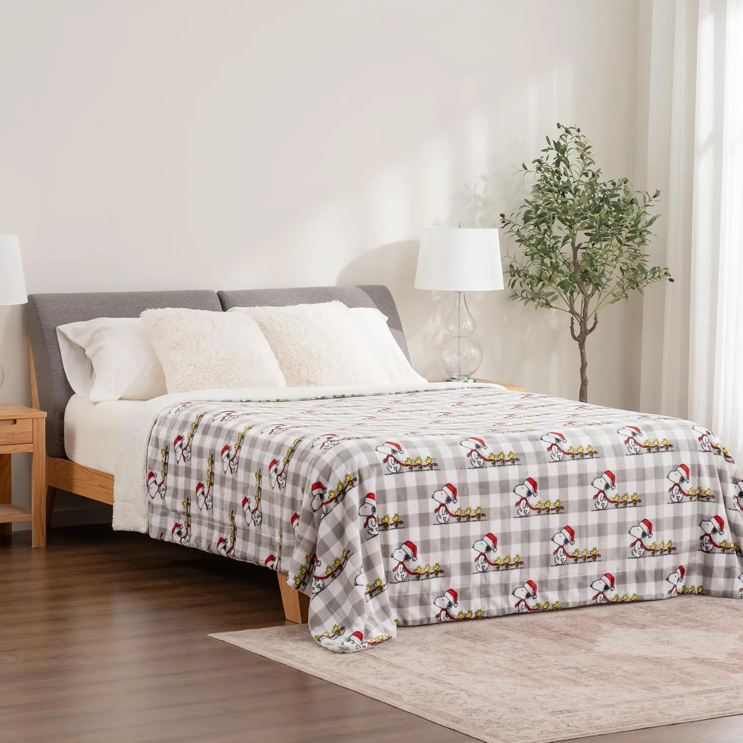 Berkshire Blanket Peanuts® Sherpa Blanket, 480gsm Warm Reversible Heavy Thick Blanket for Couch, Bed & Travel (Warm Snoopy Grey, King Size 90" x 108")