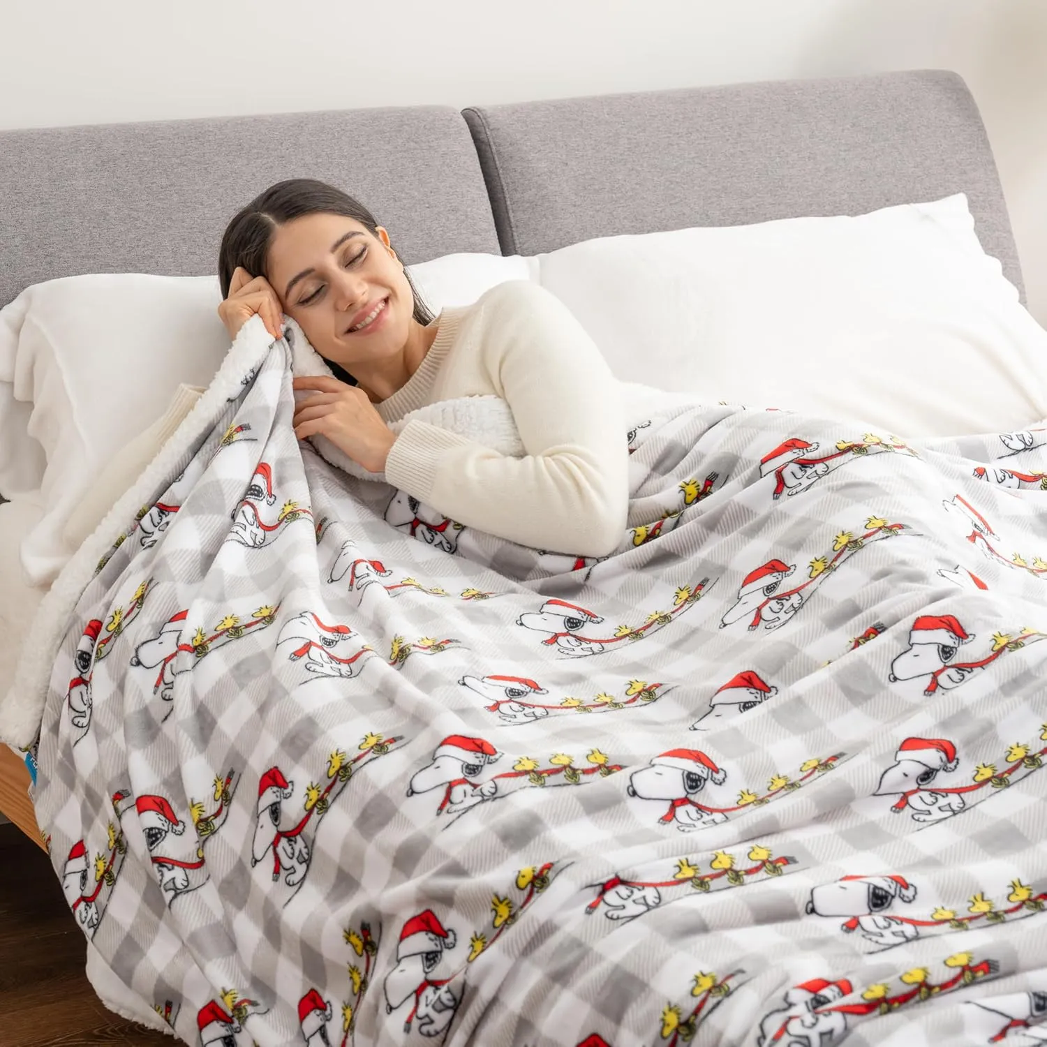 Berkshire Blanket Peanuts® Sherpa Blanket, 480gsm Warm Reversible Heavy Thick Blanket for Couch, Bed & Travel (Warm Snoopy Grey, King Size 90" x 108")