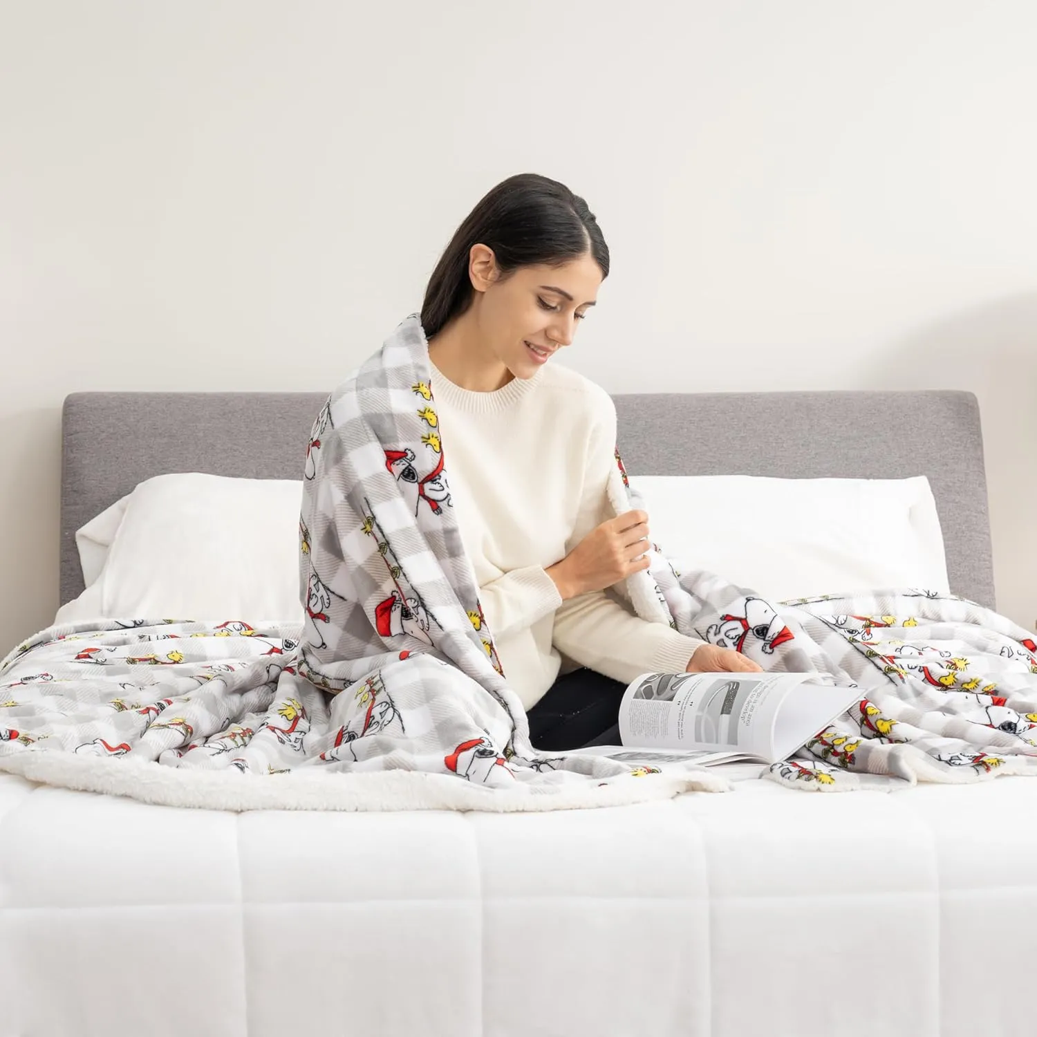 Berkshire Blanket Peanuts® Sherpa Blanket, 480gsm Warm Reversible Heavy Thick Blanket for Couch, Bed & Travel (Warm Snoopy Grey, King Size 90" x 108")