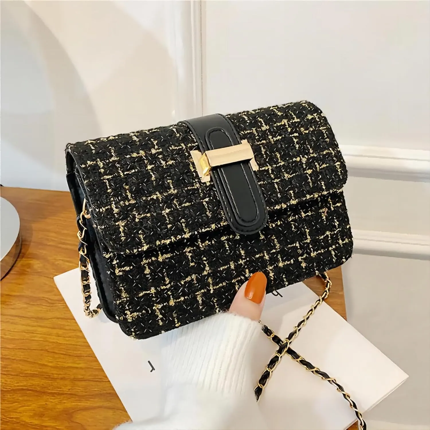 CHARMORE Crossbody Bags for Women Trendy Small Leather Purse Shoulder Bag Durable Fashion Design with Chain Strap