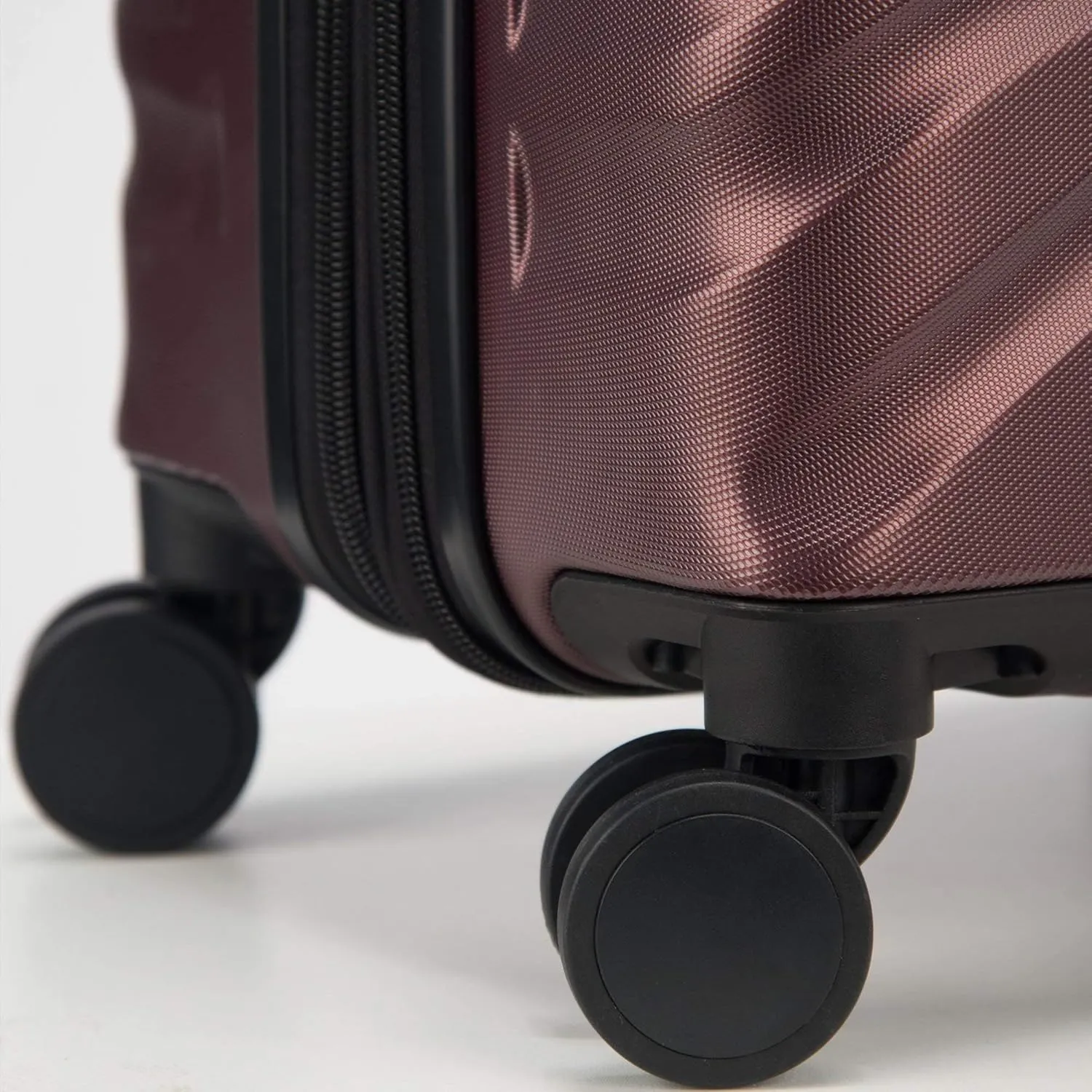 DELSEY PARIS Alexis Hardside 3-Piece Set, Expandable Luggage with 4 Spinner Wheels, Lightweight Suitcase, 21" Carry-On, 25" Checked Medium, 29" Checked Large, Burgundy