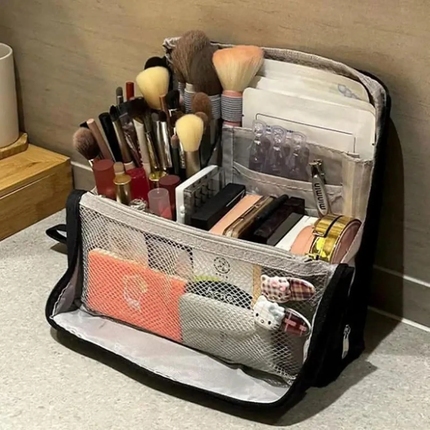 Doresty Makeup Bag,Standing Makeup Bag – Portable, Large Capacity,Waterproof,Multi-Purpose Large Capacity Oxford Cloth Standing Makeups Bags,for Daily,Travel (Gray)