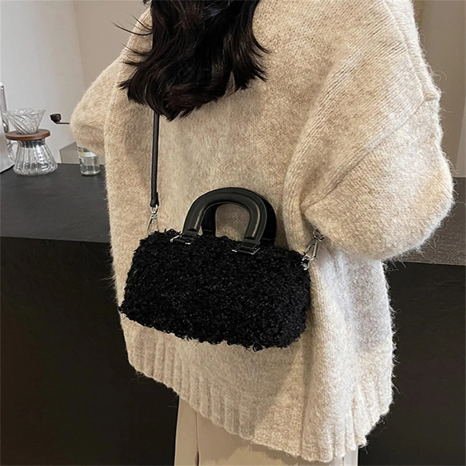 Faux Fur Crossbody Bags for Women, Fluffy Top Handle Shoulder Bag, Plush Shoulder Bag Crossbody Bag Handbag-Black