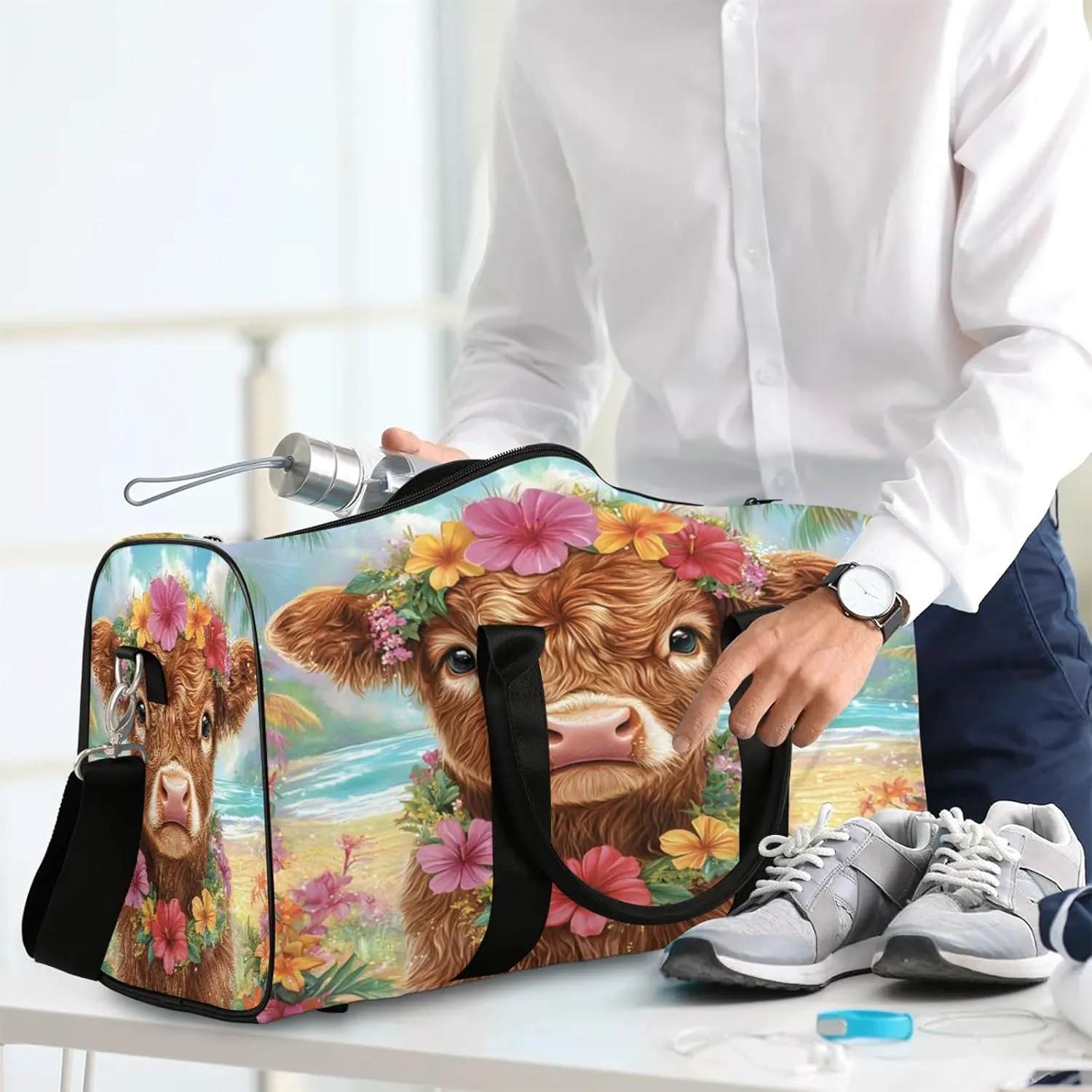 Funny Highland Cow Duffle Bag for Travel, Overnight Weekend Gym Carry On Luggage Bag, Rustic Farmhouse Bull Animal Travel Duffel Bag for Men Women
