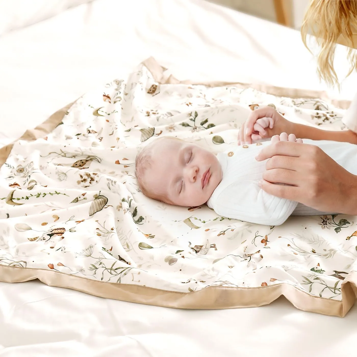 GRSSDER Muslin Cotton Quilt Blanket - Silky Soft and Breathable Baby Blanket Quilt, Oversized Muslin Blankets for Newborns, Toddlers & Kids, 6 Layers Reversible Design for All Seasons, 47" x 47"