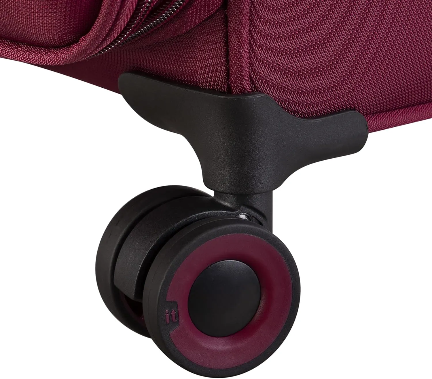 it luggage Precursor 3 Piece Softside Checked 8 Wheel Expandable Spinner, Dark Red, 3 Pc Set