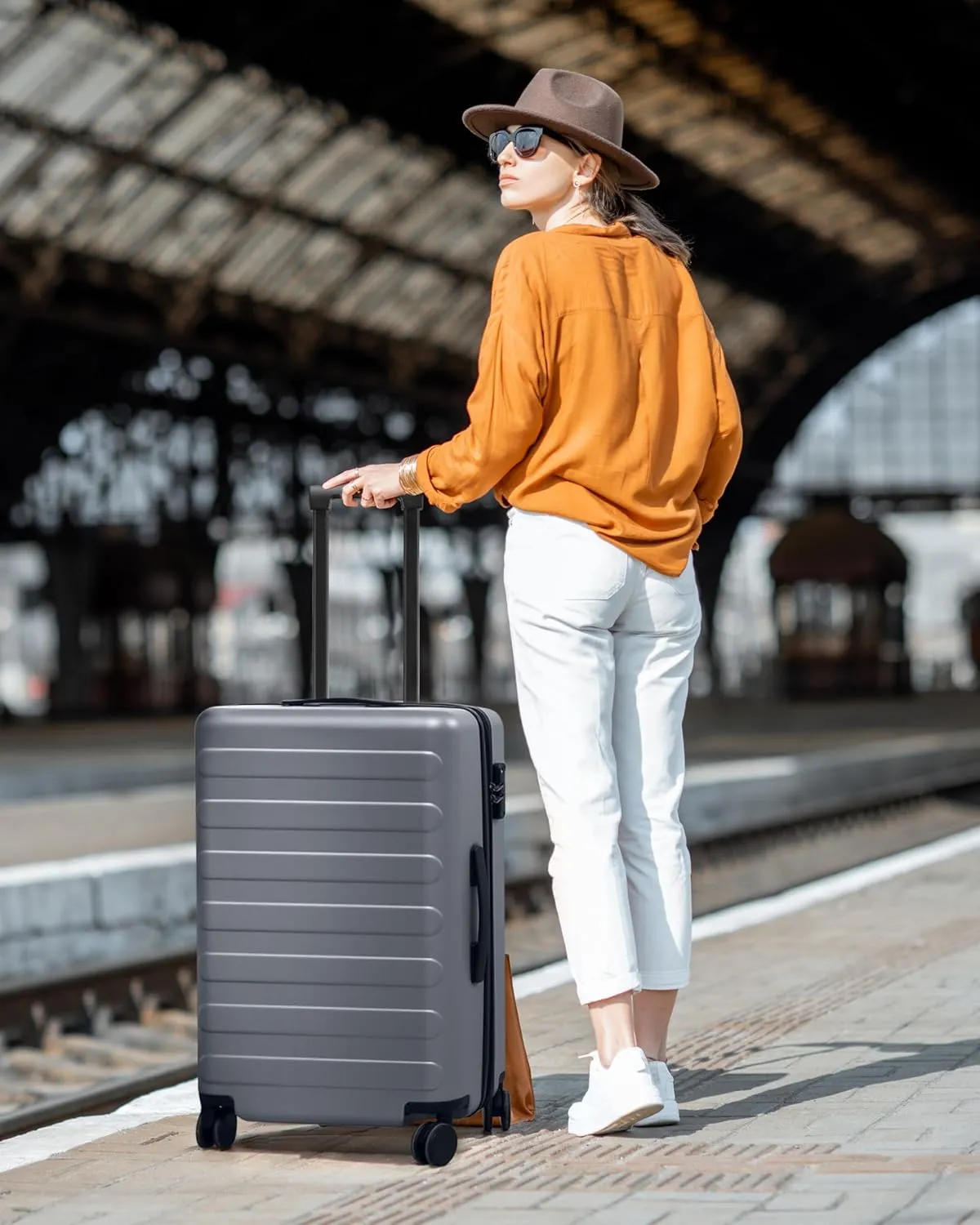 Large Checked Luggage 28 Inch, Checking In Luggage with Smooth Spinner Wheels, Expandable, Hard Shell PC Suitcase, Lightweight Travel Luggage, TSA Approved (Grey, Rhine Max)