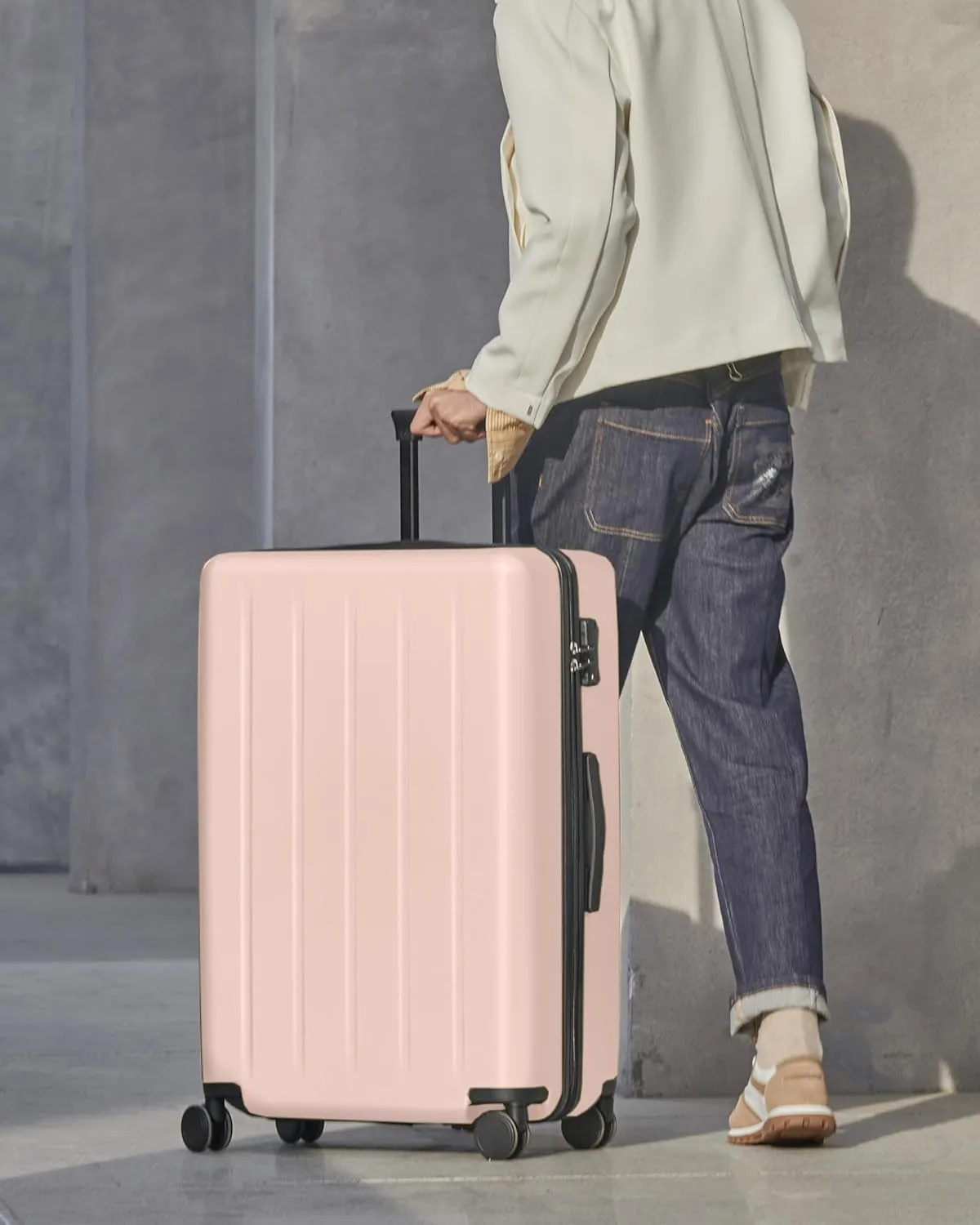 Large Suitcase 28 Inch, Checked Luggage with Double Spinner Wheels, Dry Wet Separate Design, PC Hard Case Suitcase, Lightweight Travel Luggage, TSA Approved (Baby Pink, Danube)
