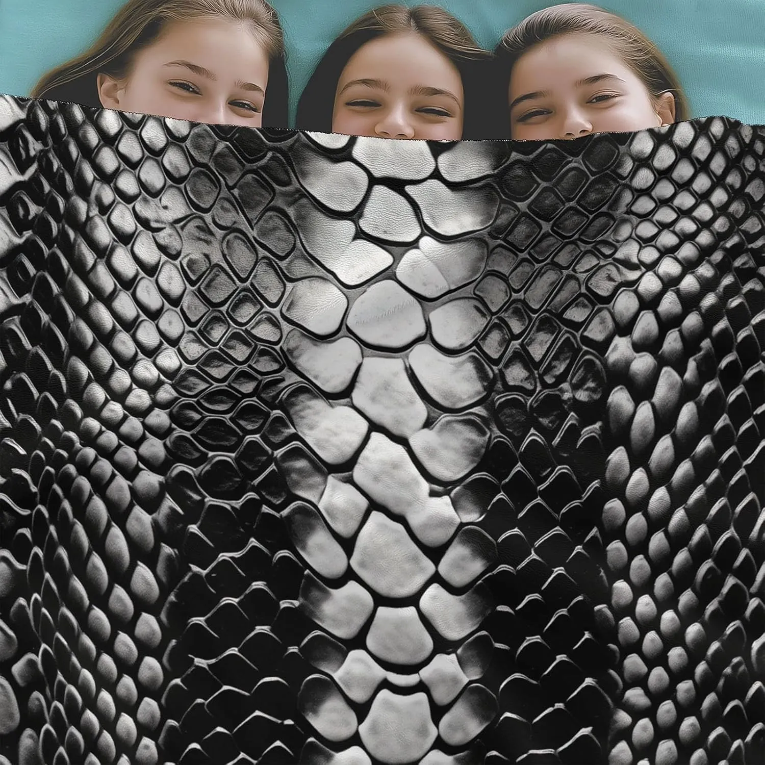 Luxury Snakeskin Pattern Throw Blanket Lightweight Fluffy Flannel Blankets Modern Room Decor Super Soft Warm for Adults Kids Girl Bedroom Couch Sofa Travel 70" x 80"