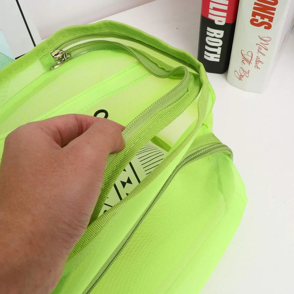 Mesh Knitting Bag Woolen Yarn Tote Organizer Net Bag with Zipper Closure Carrying Knitting Needles Sewing (Light Green)