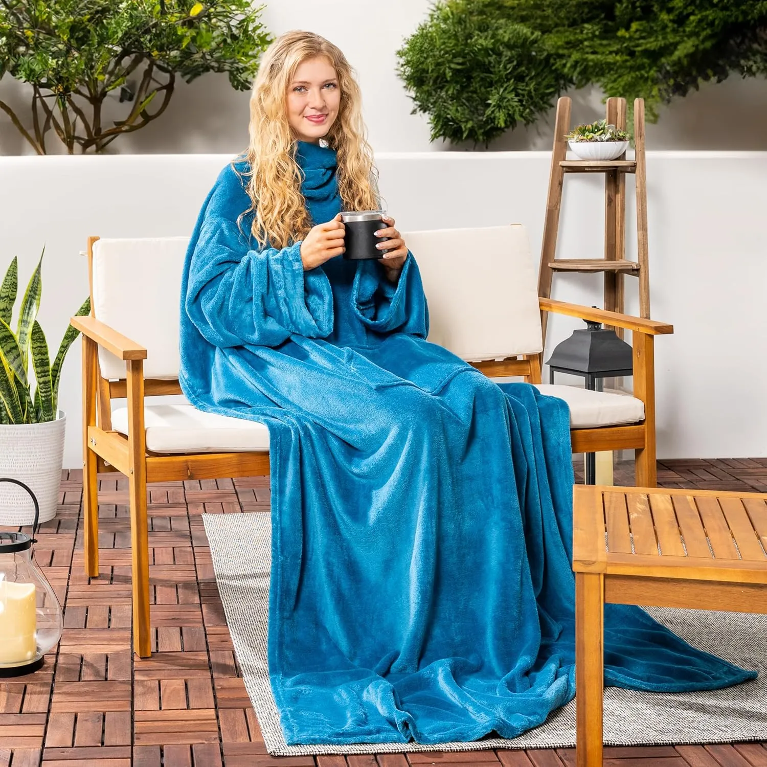 PAVILIA Blanket with Sleeves for Adult Women Men, Soft Warm Wearable Blanket Fleece Wrap Throw, Robe Blanket Gift
