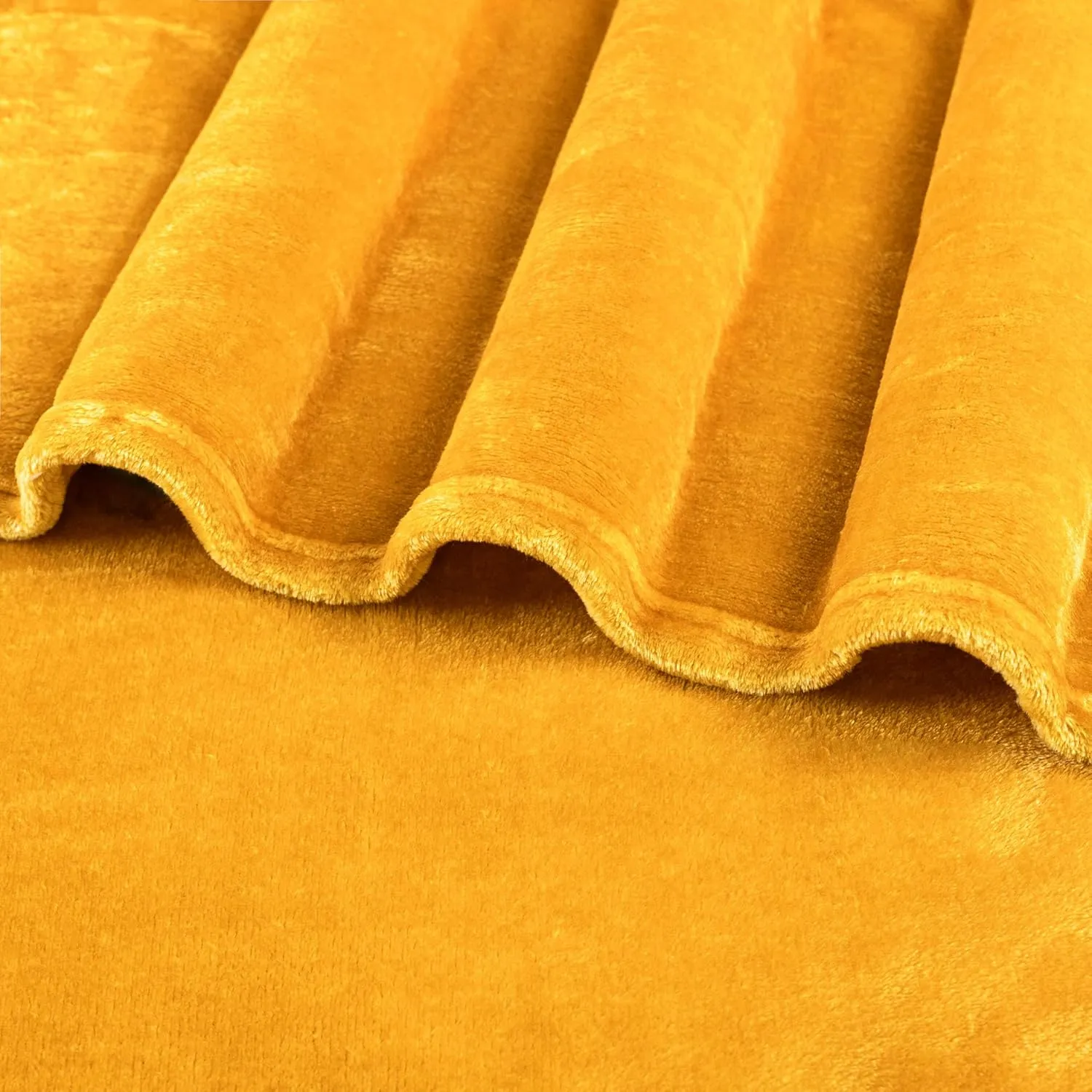 PAVILIA Mustard Yellow Fleece Throw Blanket for Couch Twin Size, Gold Super Soft Fuzzy Flannel Throw for Sofa, Luxury Plush Microfiber Blanket Twin Bed, Home Decorative Velvet Gift Blanket, 60x80