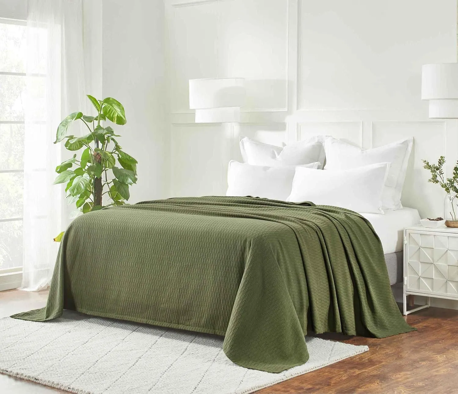 Superior 100% Cotton Diamond Weave Blanket, for Bedroom, Living Room, Couch, Picnics, Travel, Beach, or Camping, Comfy Blanket, Bedroom Decor, Essentials, Cover for Bed, Full/Queen, Forest Green