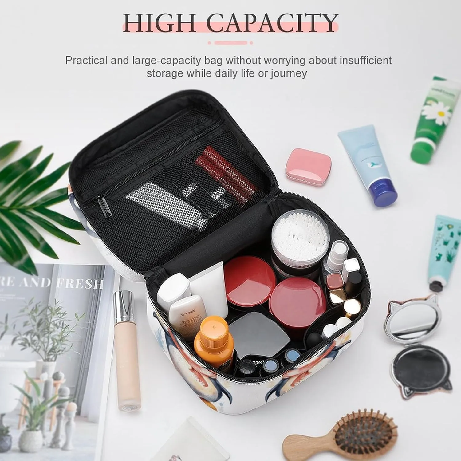 Travel Toiletry Bag for Women And Men,Cute Cartoon Penguin Toiletry Organizer, Makeup Bag Travel Organizer for Shampoo,Toiletries