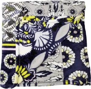 Vera Bradley Women's Oversized Fleece Plush Throw Blanket, Plaza Tile, Full/Queen
