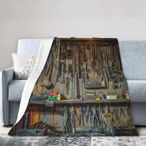 Vintage Style Tools On Workshop Fleece Blanket Lightweight Cozy Ultra-Soft Throw Blanket for Home Bedroom Couch Sofa Travel