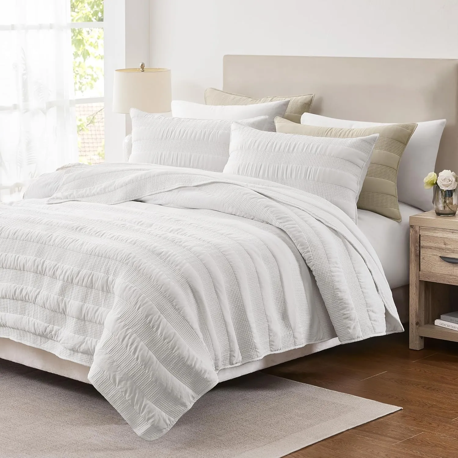 White Striped King Size Quilt Set, Lightweight Pick Stitch Bedspread with 2 Shams, Soft Cloud Chambray Farmhouse Country Textured Coverlet Rustic Thin Comforter Spring Summer, 3-Piece Bedding Set