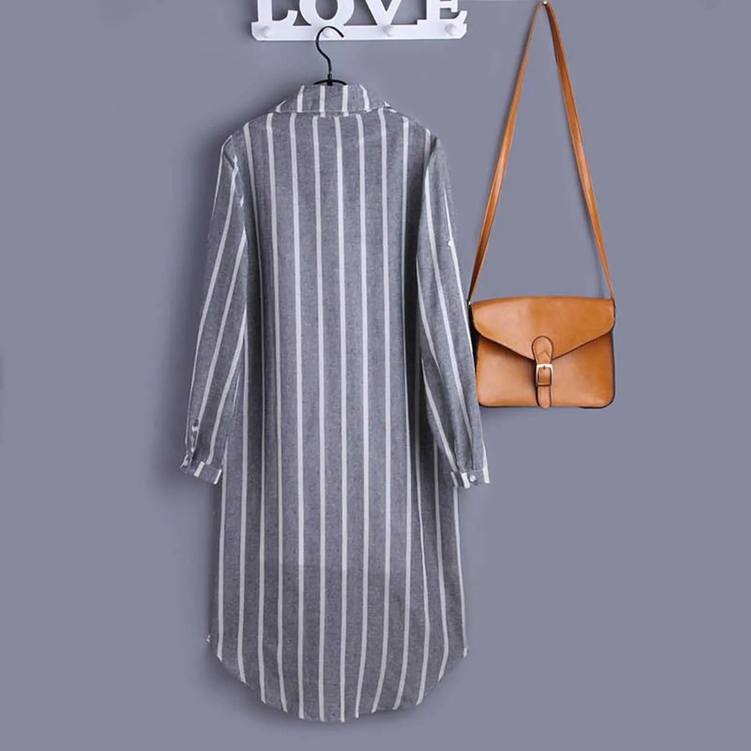 Women Plus Size Plaid Sweatshirt Casual Loose Fit Color Block Button Down Cadigan Top Trendy Long Sleeve Lapel Jacket