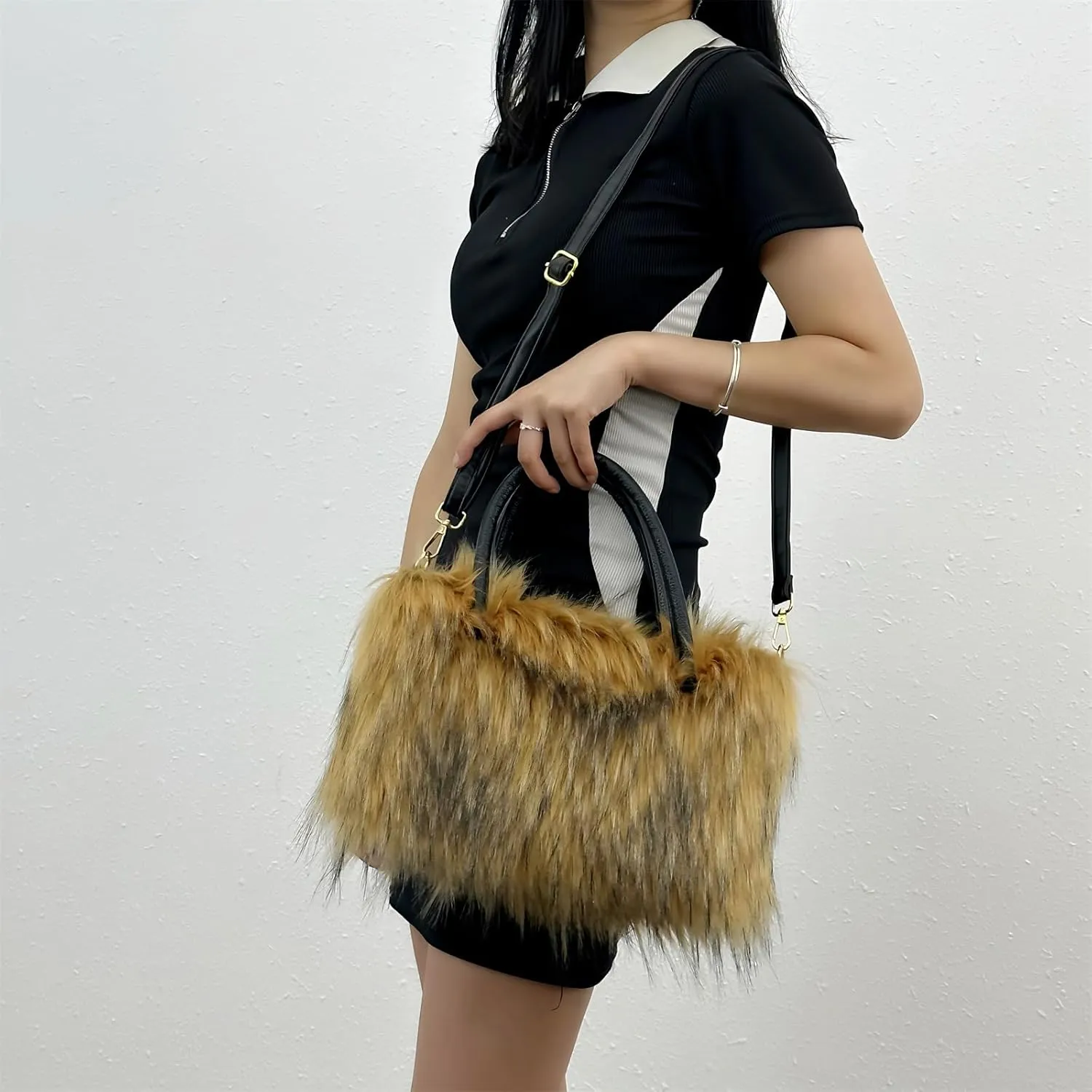 Zcargel Fluffy Winter Shoulder Bag Women's Fashion Shoulder Bags Square Plush Bag Soft Fuzzy Furry Handle Purse Handbag